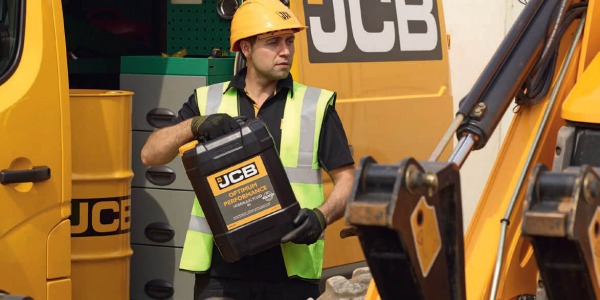 Jak wypada olej JCB w testach laboratoryjnych?