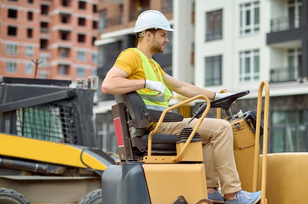 Osprzęty i urządzenia najczęściej wybierane do maszyn JCB
